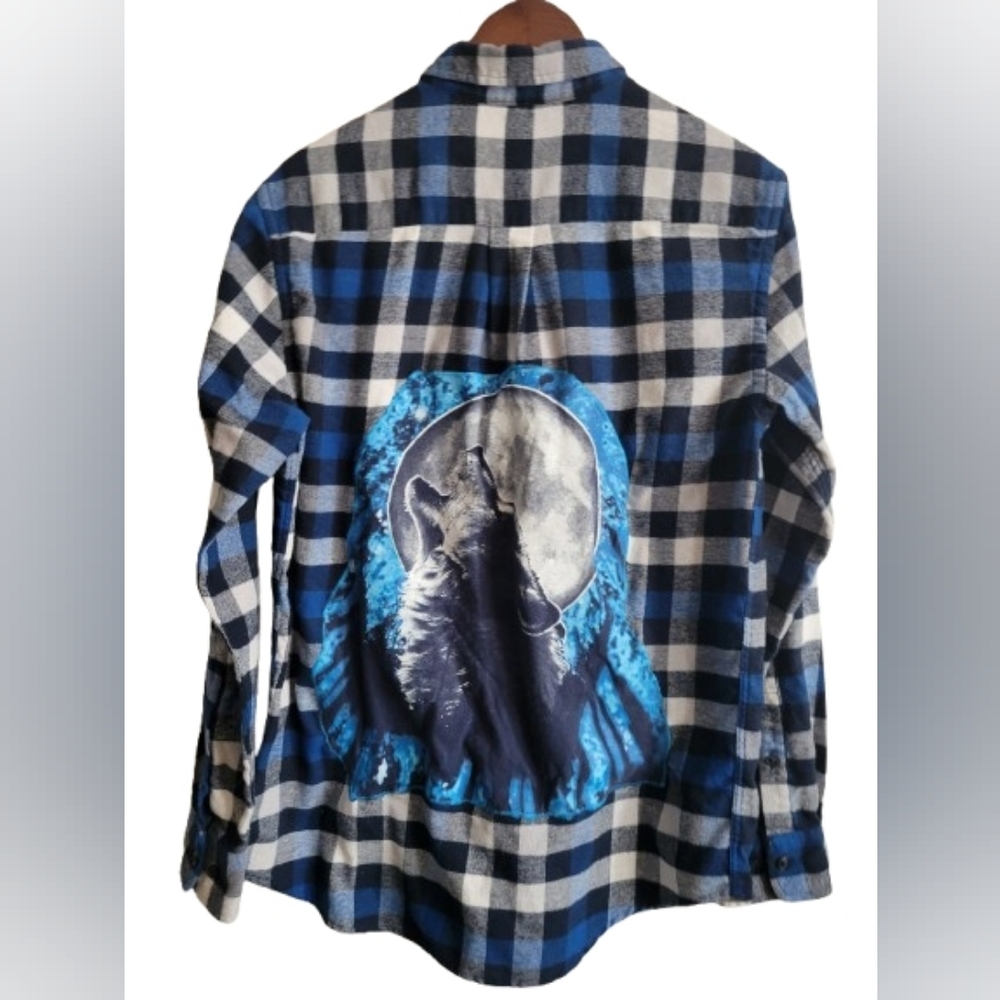 Croft & Barrow Upcycled Flannel Shirt Howling Wolf Patchwork Blue Mens Medium